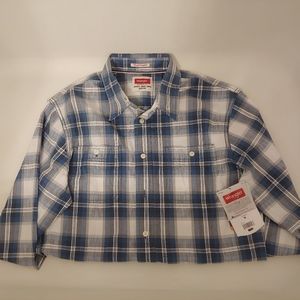 Wrangler Flannel Button Up Shirt